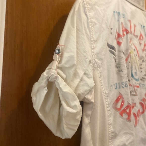 3/$15. Harley Davidson shirt with emblem on the back size L - Picture 6 of 9